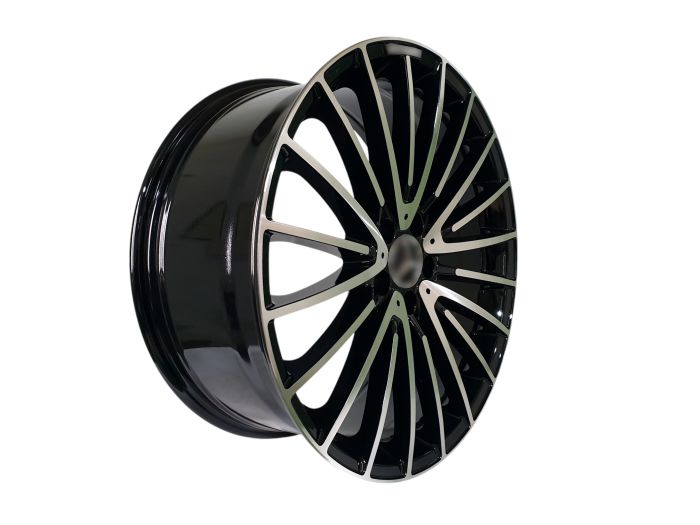 R18 BMF Диски (разноширокие) на Mercedes-Benz A-Class W176 2012-2015 года