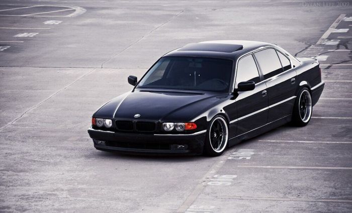 Решетка радиатора BMW E38, черный мат