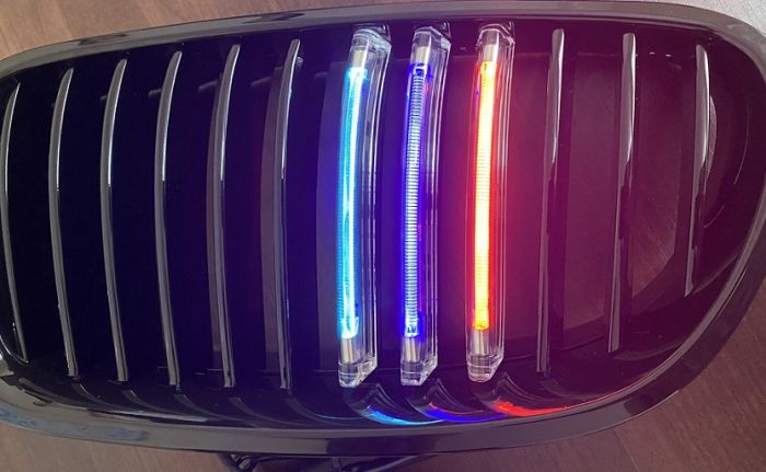 Решетка радиатора, ноздри для BMW F10 с Led подсветкой