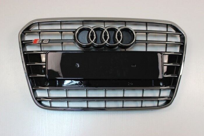 Решетка радиатора Audi A6 С7 S6, черная + хром (11-14 г.в.)