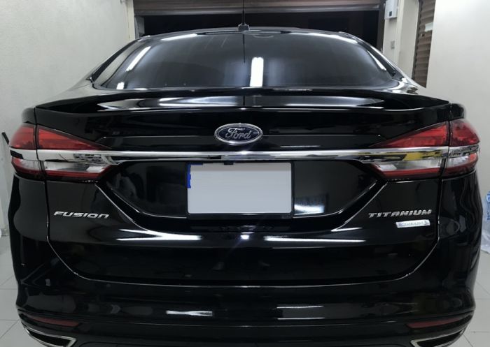 Спойлер багажника Ford Fusion / Mondeo MK5 черный глянец