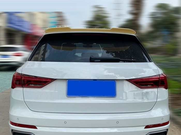 Cпойлер багажника Audi Q3 F3 черный глянцевый ABS-пластик (2019-...)