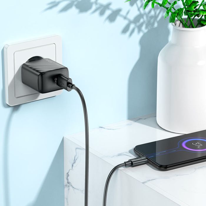 Мережевий зарядний пристрій з кабелем HOCO CS21A Rich single port QC3.0 charger set(Micro)(EU) Black (6942007609890)