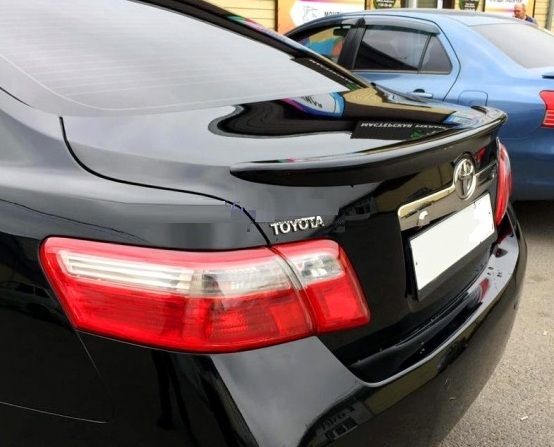 Спойлер на Toyota Camry 40 черный глянцевый (ABS-пластик)