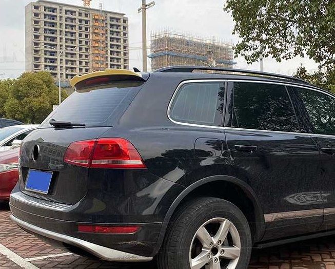Спойлер Volkswagen Touareg 2 черный глянец (10-18 г.в.)