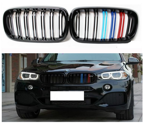 Решетка радиатора на BMW X5 F15 / X6 F16 стиль М черная глянцевая + триколор
