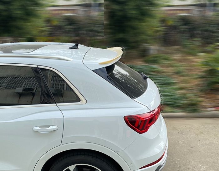 Cпойлер багажника Audi Q3 F3 черный глянцевый ABS-пластик (2019-...)