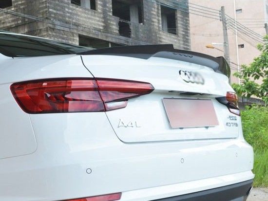 Спойлер на Audi A4 B9 стиль М4 черный глянцевый (ABS-пластик)