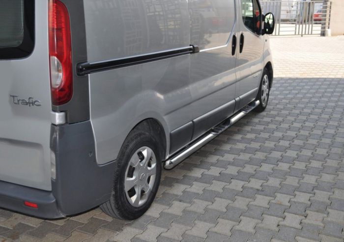 Боковые трубы (2 шт., нержавейка) 70 мм, короткая база для Opel Vivaro 2001-2015 гг