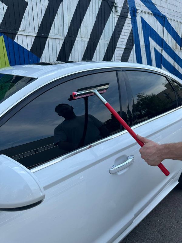 Водозгін автомобільний "PULIVETRO'" 25х60см