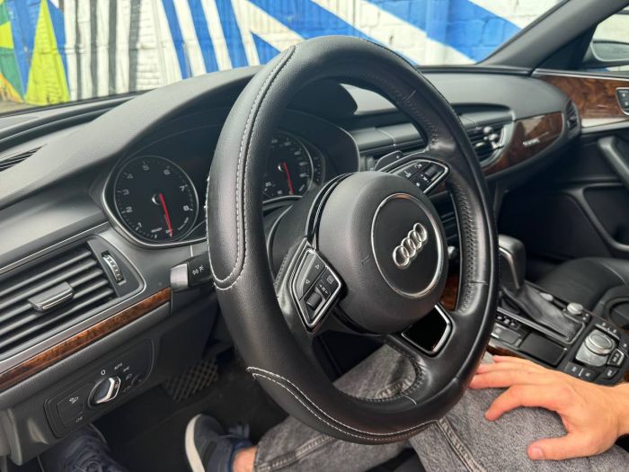 Чохол на кермо чорно-сірий "ROAD'' Ø38