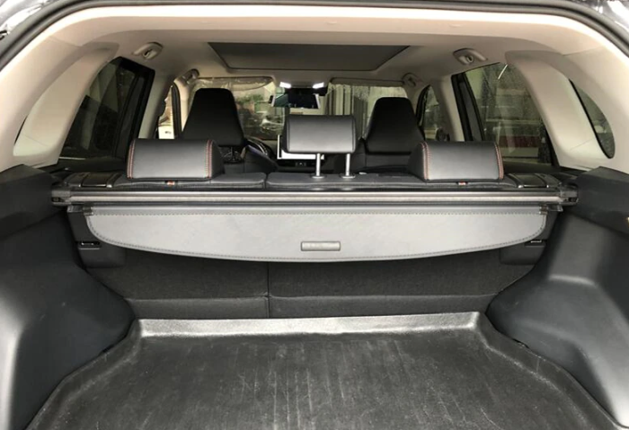 Задняя накладка (шторка, полка) багажника Toyota RAV 4 (2019 -...)