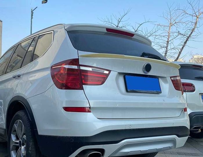 Cпойлер под стекло задней двери BMW X3 F25 ABS-пластик