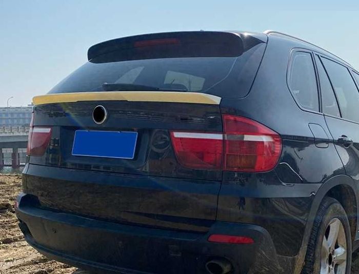Cпойлер под стекло задней двери BMW X5 E70