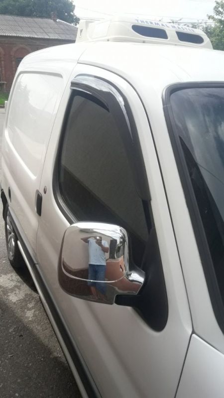 Накладки на Зеркала (2 шт., пластик) Carmos для Citroen Berlingo 1996-2008 гг