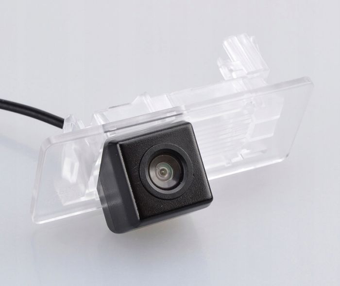 Камера заднего вида Falcon HS8136-AHD Cube Volkswagen, Skoda