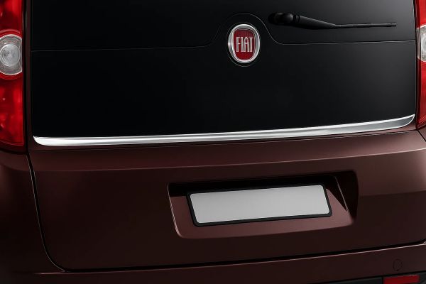 Накладка нижней кромки заднего стекла нержавейка для Fiat Doblo II 2010-2022 гг