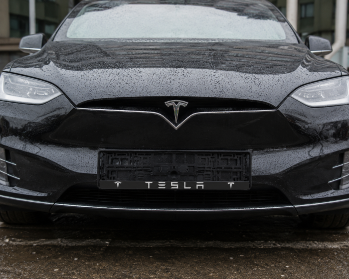 Рамка номерного знаку Tesla пластик Poputchik (1шт)