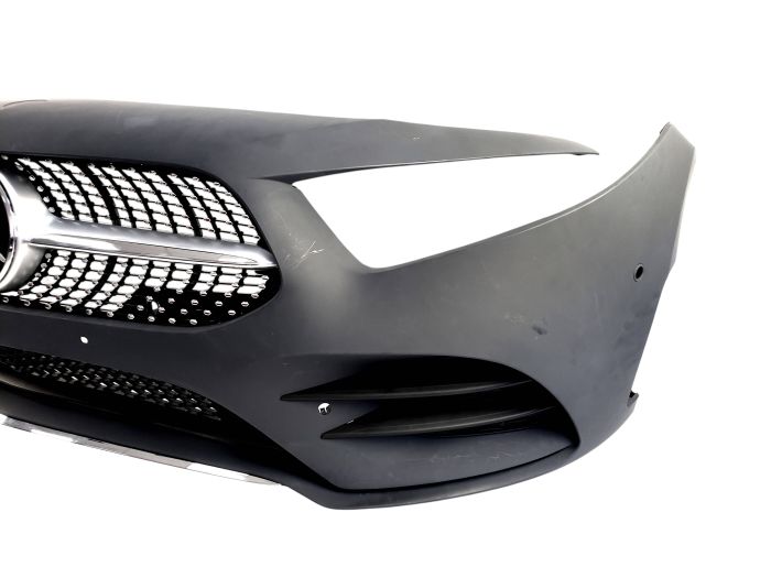 Передний бампер (AMG-Paket) на Mercedes-Benz A-Class W177 2018-2022 года