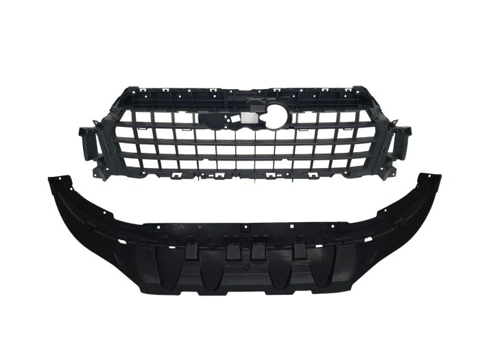 Передний бампер (S-Line) Silver на Audi Q7 4M 2015-2020 года