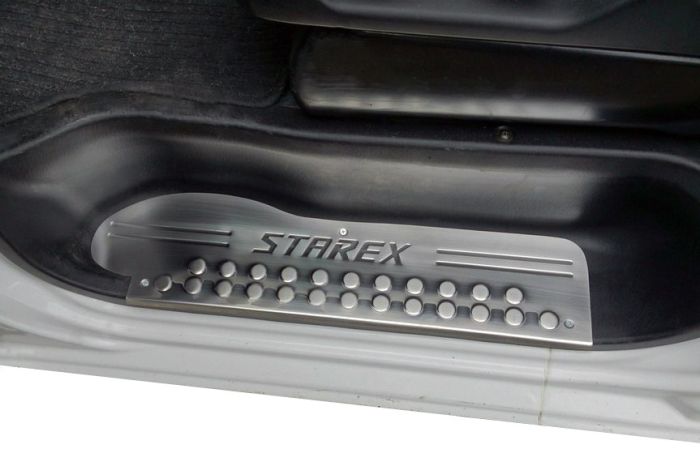 Накладки на пороги OmsaLine (3 шт, нержавейка) для Hyundai H200, H1, Starex 1998-2007 гг