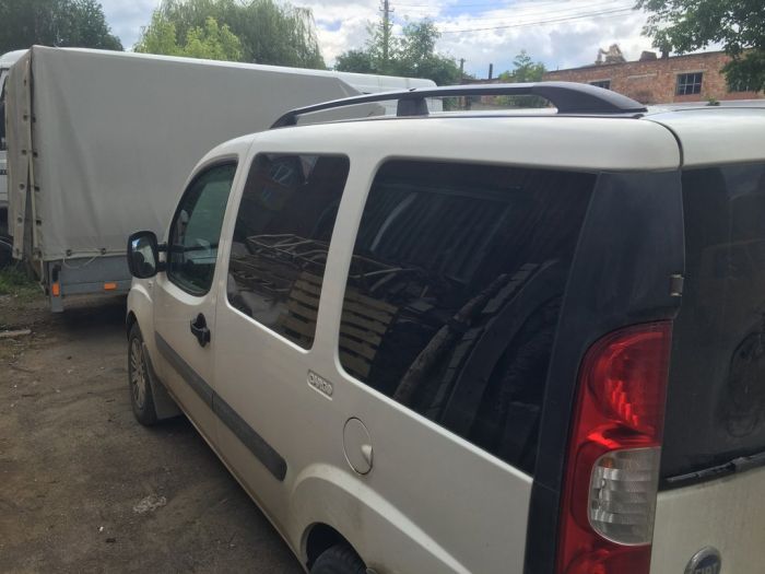 Черные рейлинги Пластиковые ножки для Fiat Doblo I 2001-2005 гг