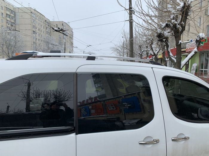 Хромированные Рейлинги Пластиковые ножки для Peugeot Partner Tepee 2008-2018 гг