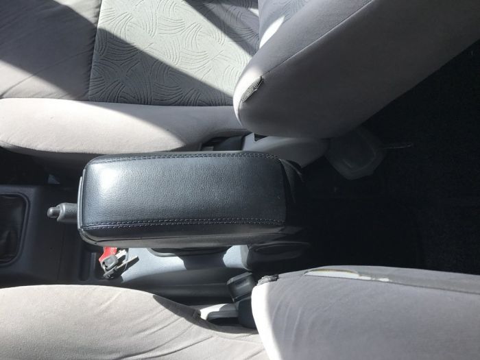 Подлокотник для Ford Connect 2002-2006 гг