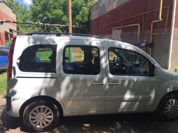 Черные рейлинги Стандартная база, пластиковые ножки для Renault Kangoo 2008-2020 гг