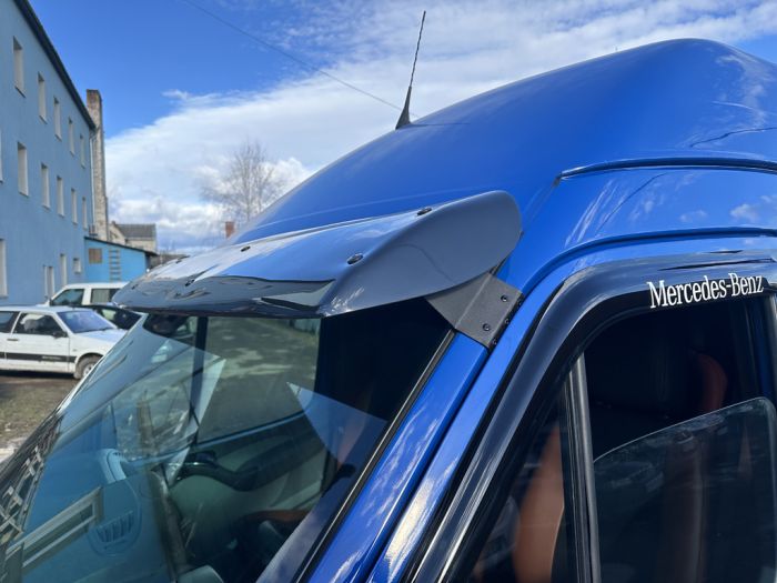 Козырек на лобовое стекло (черный глянец, 5мм) для Mercedes Sprinter W901/902/903/904/905 1995-2006 гг