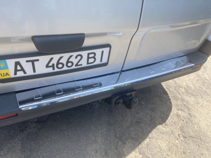 Накладка на задний бампер Carmos V1 нержавейка для Opel Vivaro 2001-2015 гг