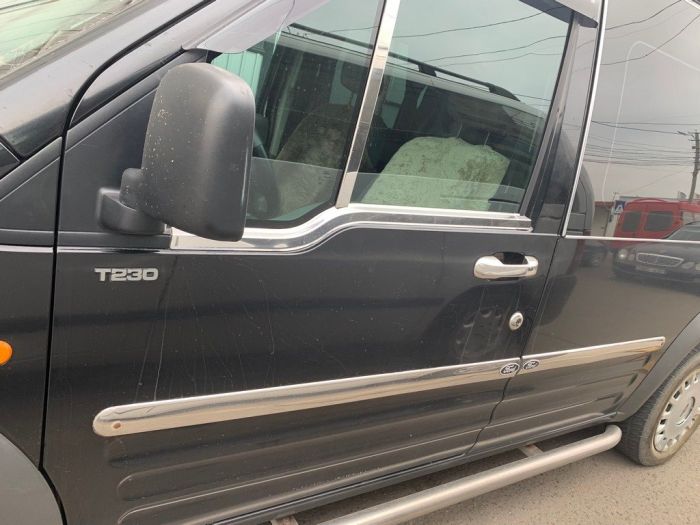 Наружные молдинги окон (2 шт., нержавейка) Carmos - Турецкая Нержавеющая Сталь для Ford Connect 2002-2006 гг