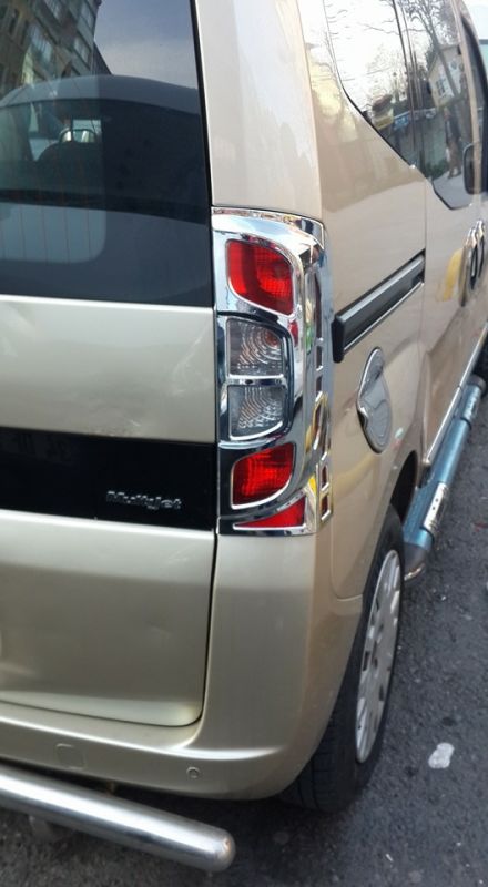 Хромированные накладки на задние фонари с изгибом (2 шт, пластик) для Citroen Nemo 2007-2017 гг
