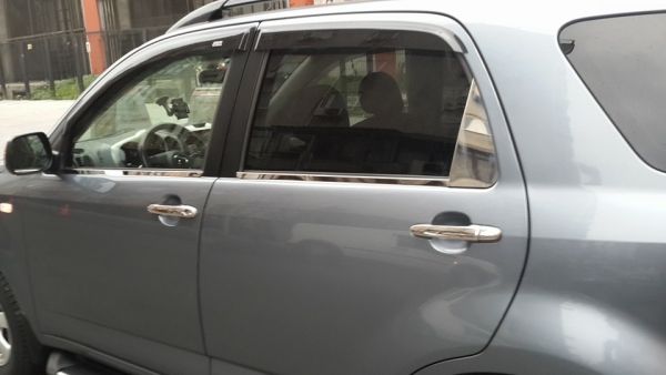 Накладка на ветровик (2 шт, нержавейка) для Daihatsu Terios 2006-2017 гг