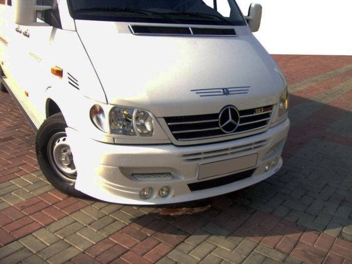 Накладка на передний бампер с 4 фарами (грунт под покраску) для Mercedes Sprinter W901/902/903/904/905 1995-2006 гг