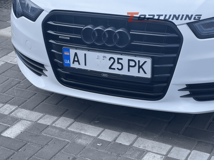 Решетка радиатора Audi A6 С7 стиль S6, черная глянцевая (11-14 г.в.)