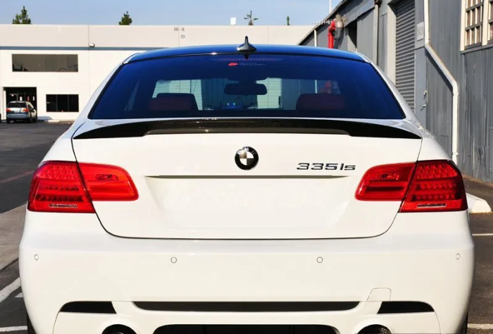 Спойлер багажника BMW 3 E92 стиль М4 черный глянцевый ABS-пластик