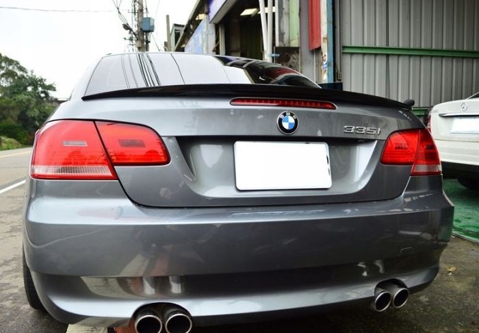 Спойлер багажника BMW 3 E93 стиль Performance черный глянцевый