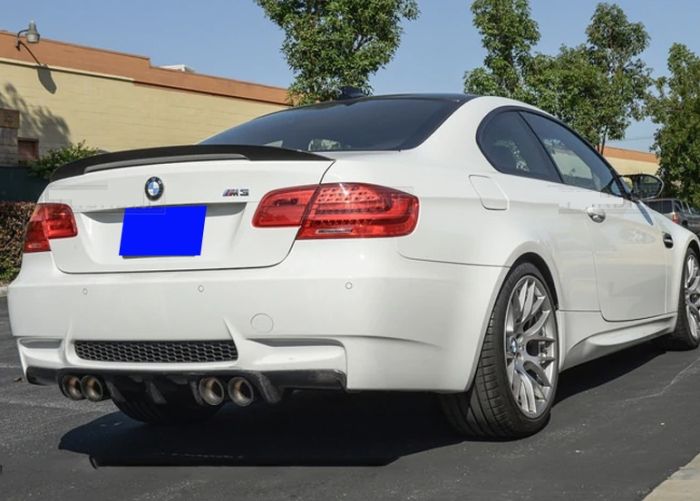 Спойлер багажника BMW E92 стиль Performnce под карбон
