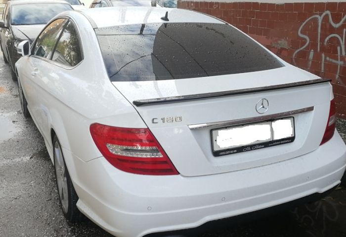 Спойлер на Mercedes C-class W204 черный глянец ABS-пластик
