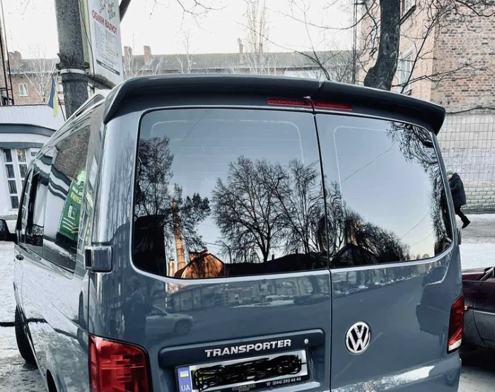 Спойлер VW T6 ABS-пластик (распашенка)