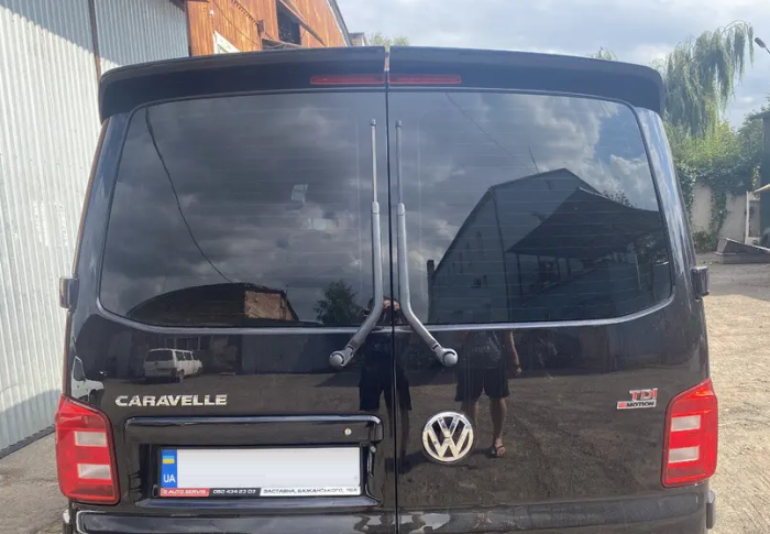 Спойлер VW T6 ABS-пластик (распашенка)