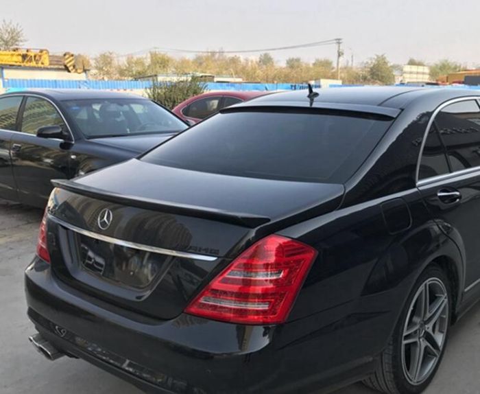 Спойлер багажника Mercedes W221 (ABS-пластик)