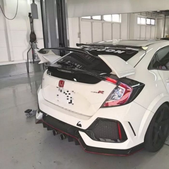 Спойлер на Honda Civic X Hatchback (2016-...)