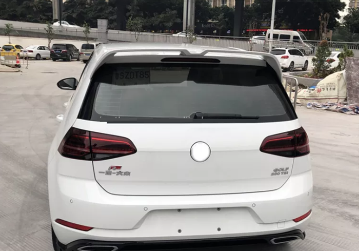 Спойлер на VW Golf 7 Hatchback ABS-пластик (стандартная версия авто)