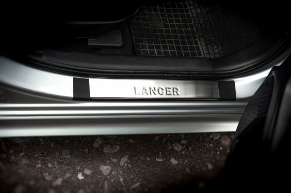 Накладки на пороги нержавейка Omsa 4 шт для Mitsubishi Lancer X 2008- гг