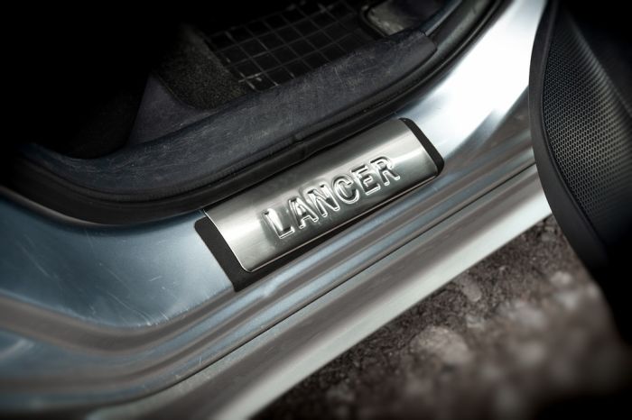 Накладки на пороги нержавейка Omsa 4 шт для Mitsubishi Lancer X 2008- гг